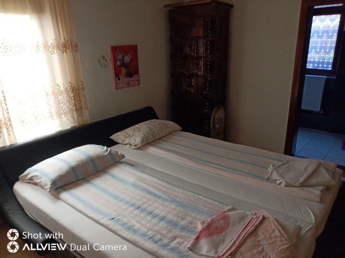 Hotel Casa Toth Din Tipterai Vişeu de Sus Exteriér fotografie