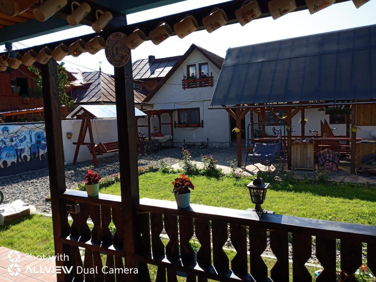 Hotel Casa Toth Din Tipterai Vişeu de Sus Exteriér fotografie